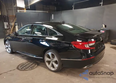 2018 Honda Accord Touring z USA, uszkodzony, nr VIN 1HGCV1F98JA053620